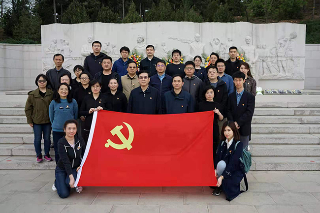 图为“学党史 忆先烈”主题党日活动