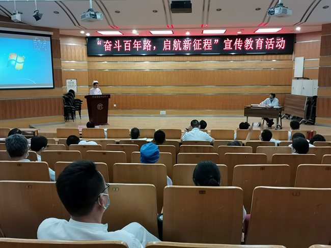 图为活动现场