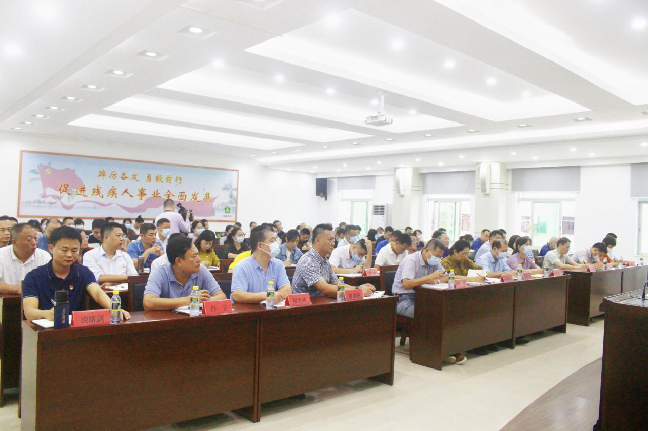 图为活动现场