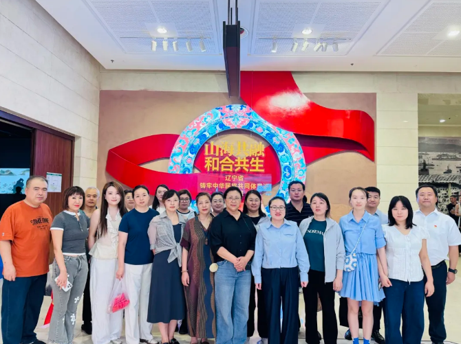 图为活动现场