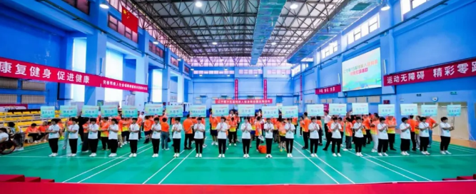 图为活动现场