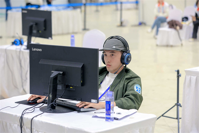 图为选手在比赛